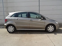 Mercedes b180 cdi - afbeelding 20 van  26