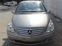 Mercedes b180 cdi - afbeelding 21 van  26
