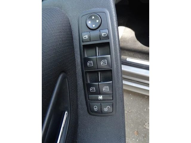 Mercedes b180 cdi - afbeelding 6 van  26