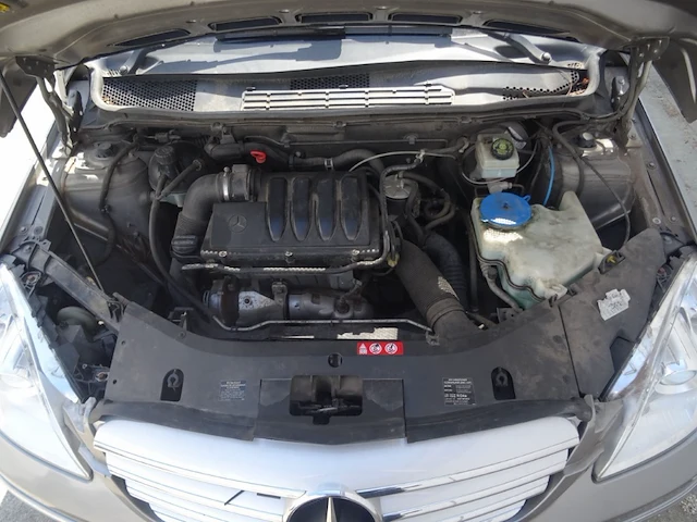 Mercedes b180 cdi - afbeelding 15 van  26