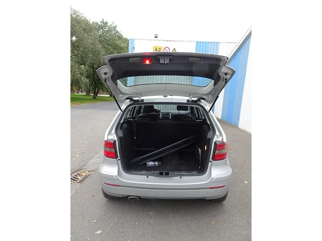 Mercedes b - afbeelding 4 van  18