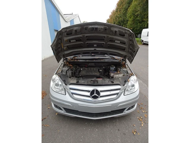 Mercedes b - afbeelding 7 van  18