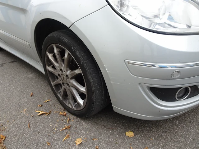 Mercedes b - afbeelding 10 van  18