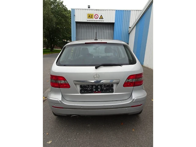 Mercedes b - afbeelding 13 van  18