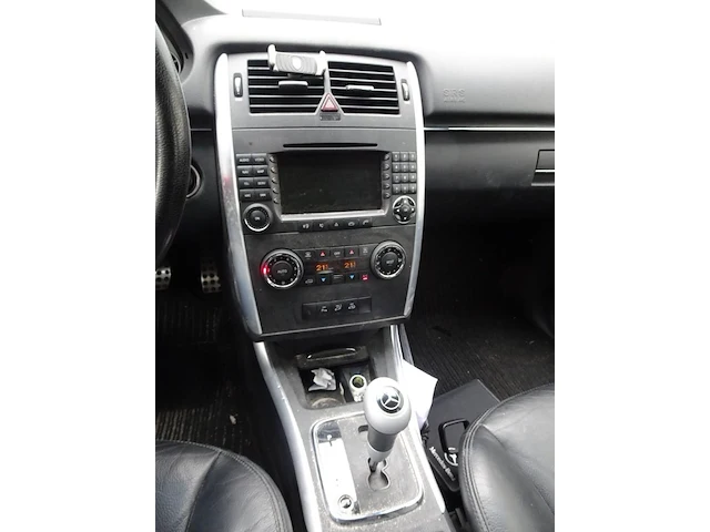 Mercedes b - afbeelding 16 van  18
