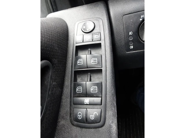 Mercedes b - afbeelding 18 van  18