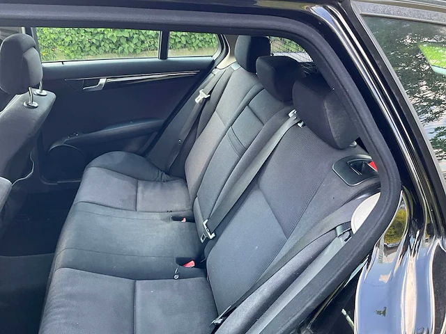 Mercedes-benz - 2010 - c200 - personenauto - afbeelding 15 van  40