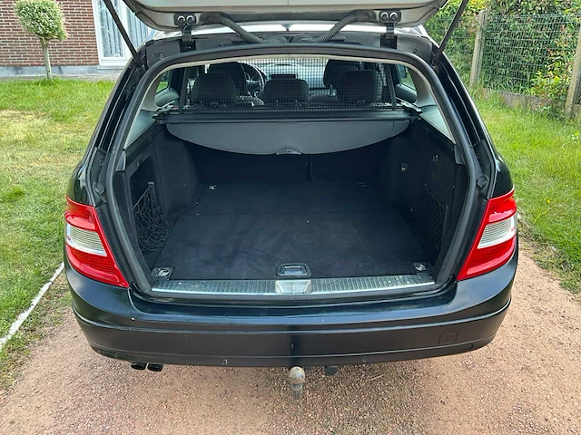 Mercedes-benz - 2010 - c200 - personenauto - afbeelding 25 van  40