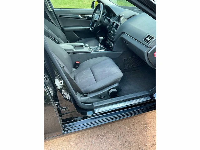 Mercedes-benz - 2010 - c200 - personenauto - afbeelding 27 van  40