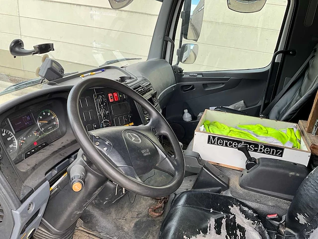 Mercedes-benz - 2013 - atego - vrachtwagen - afbeelding 17 van  36