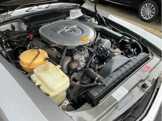 Mercedes-benz - 380 sl - oldtimer - afbeelding 17 van  31