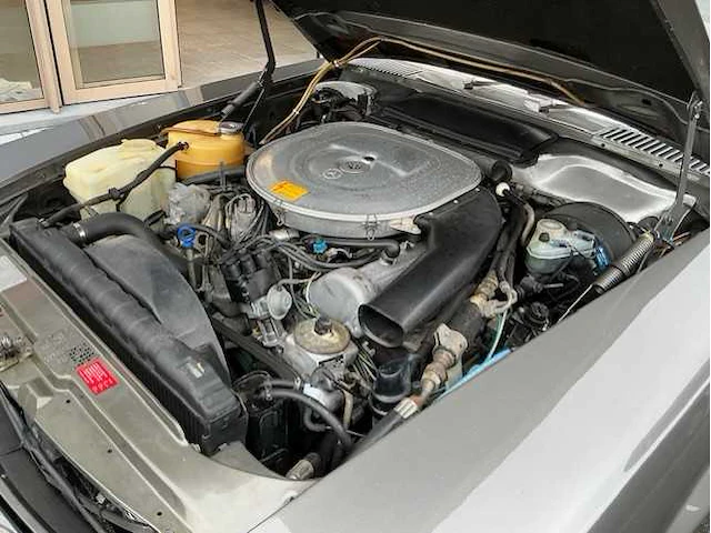 Mercedes-benz - 380 sl - oldtimer - afbeelding 18 van  31
