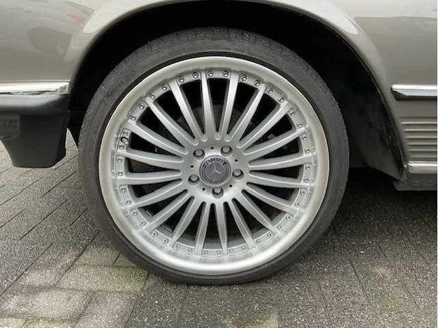 Mercedes-benz - 380 sl - oldtimer - afbeelding 21 van  31