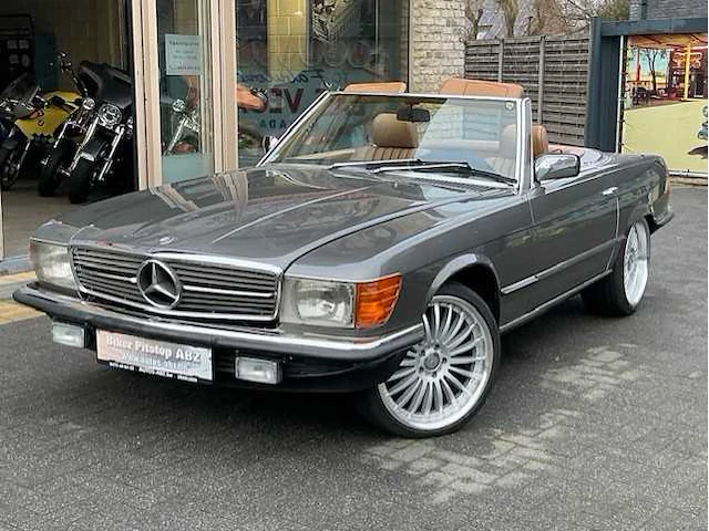 Mercedes-benz - 380 sl - oldtimer - afbeelding 12 van  31