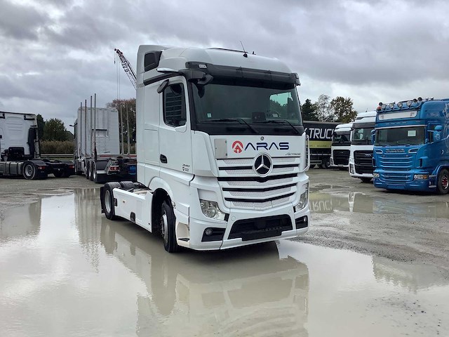 Mercedes-benz - actros 963-4-a - truck - 2019 - afbeelding 11 van  13
