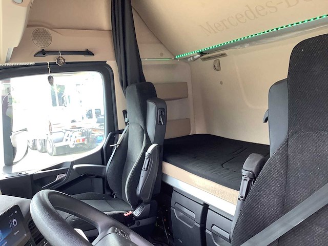 Mercedes-benz - actros 963-4-a - truck - 2023 - afbeelding 5 van  11