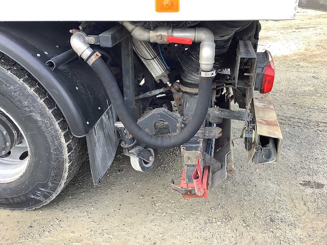 Mercedes-benz - arocs 963-0-a - vrachtwagen trekker - 2016 - afbeelding 13 van  26