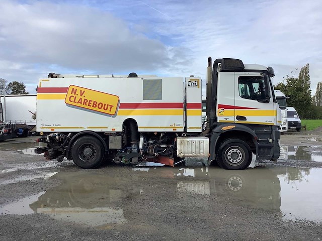 Mercedes-benz - arocs 963-0-a - vrachtwagen trekker - 2016 - afbeelding 21 van  26