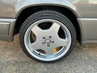 Mercedes-benz - c124 - e320 - oldtimer - afbeelding 29 van  38