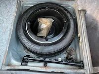 Mercedes-benz - c124 - e320 - oldtimer - afbeelding 30 van  38