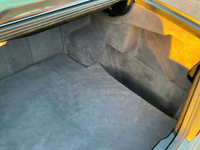 Mercedes-benz - c124 - e320 - oldtimer - afbeelding 31 van  38