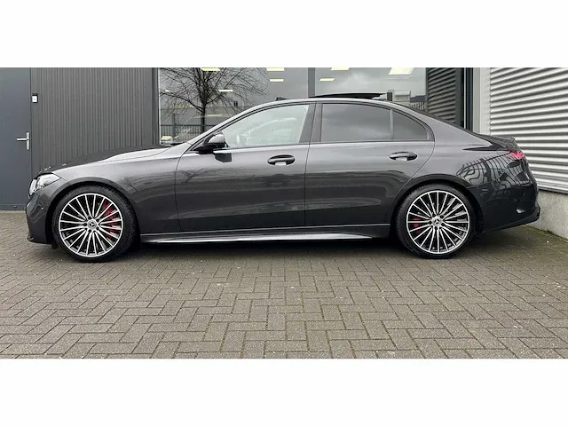Mercedes-benz - c300 - amg - mercedes c-klasse 300 amg line burmester directievoertuig - 2022 - afbeelding 12 van  30