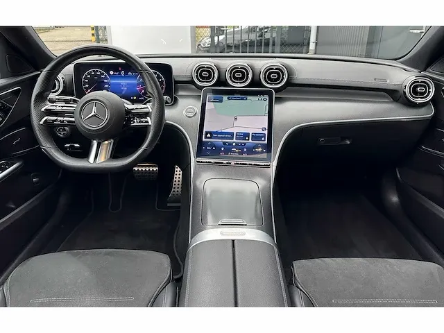 Mercedes-benz - c300 - amg - mercedes c-klasse 300 amg line burmester directievoertuig - 2022 - afbeelding 23 van  30