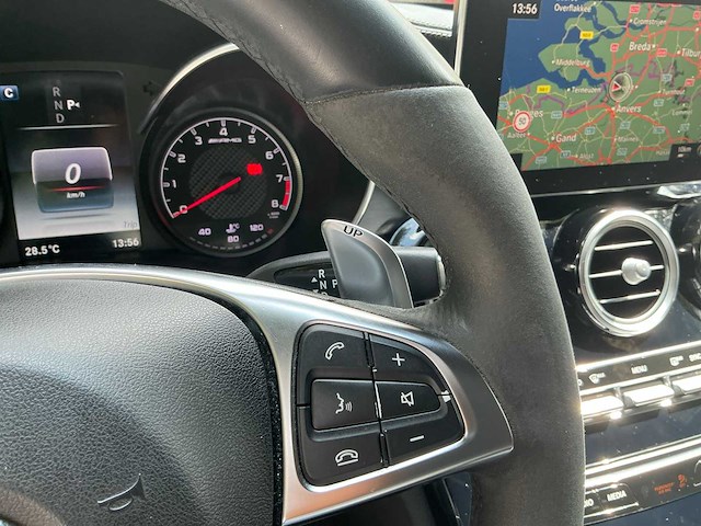 Mercedes-benz - c63 amg - 2016 - afbeelding 9 van  44