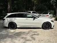 Mercedes-benz - c63 amg - 2016 - afbeelding 34 van  44