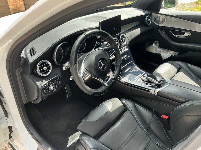 Mercedes-benz - c63 amg - 2016 - afbeelding 44 van  44