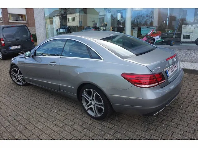 Mercedes-benz - e220cdi - coupe - 2014 - afbeelding 3 van  10