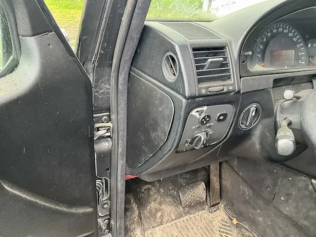 Mercedes-benz - g400 - 2002 - afbeelding 11 van  24