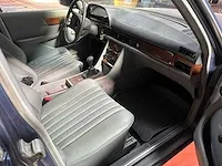 Mercedes-benz - s klasse - w126 280s - oldtimer - afbeelding 32 van  40