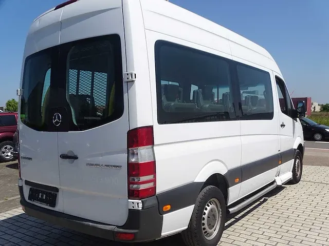 Mercedes-benz - spinter - personenauto - afbeelding 19 van  23