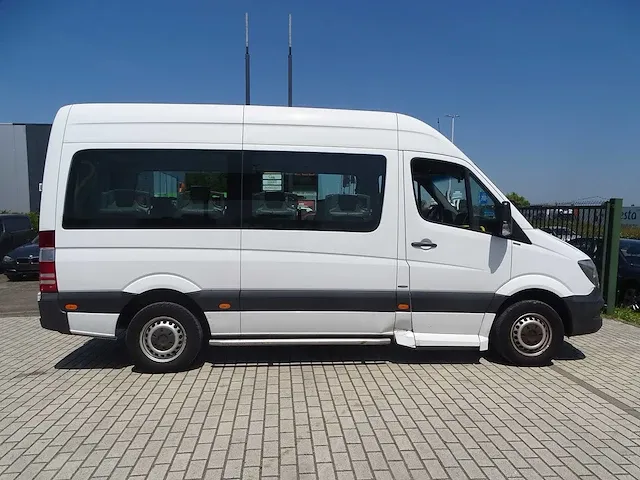Mercedes-benz - spinter - personenauto - afbeelding 20 van  23