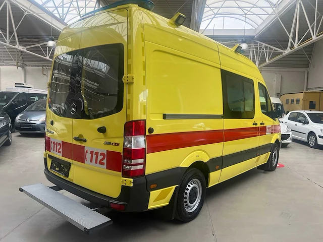 Mercedes-benz - sprinter 318cdi - ambulances - 2007 - afbeelding 3 van  28