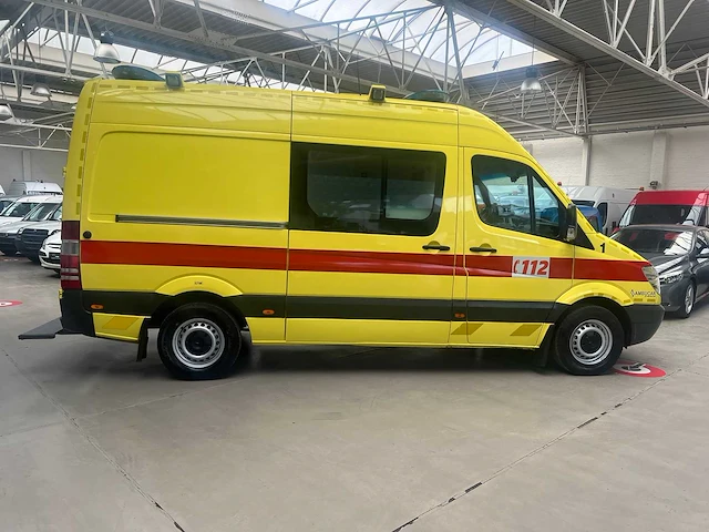 Mercedes-benz - sprinter 318cdi - ambulances - 2007 - afbeelding 5 van  28