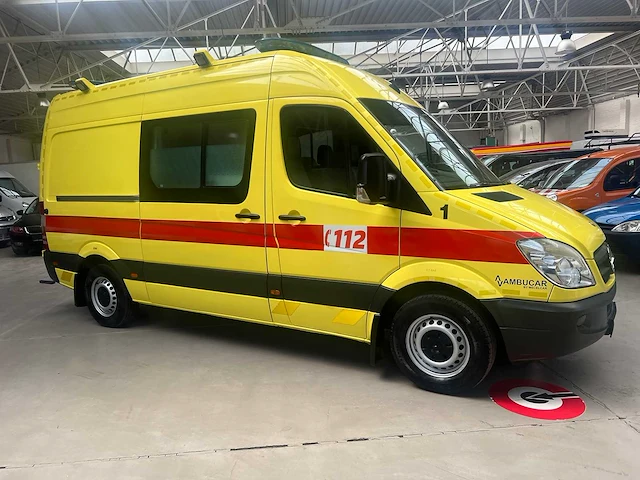 Mercedes-benz - sprinter 318cdi - ambulances - 2007 - afbeelding 6 van  28