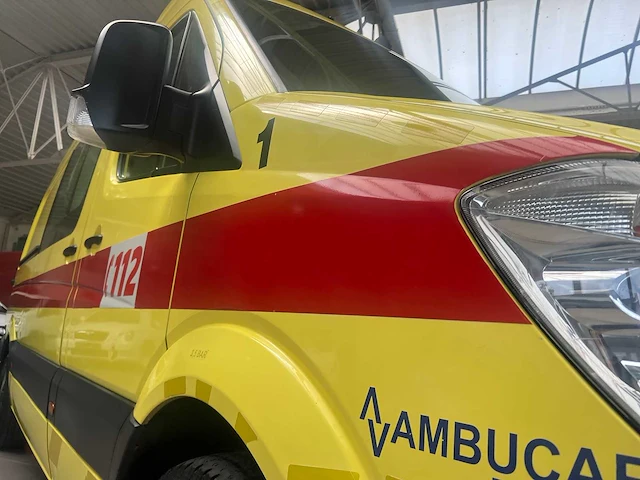 Mercedes-benz - sprinter 318cdi - ambulances - 2007 - afbeelding 9 van  28