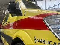 Mercedes-benz - sprinter 318cdi - ambulances - 2007 - afbeelding 9 van  28