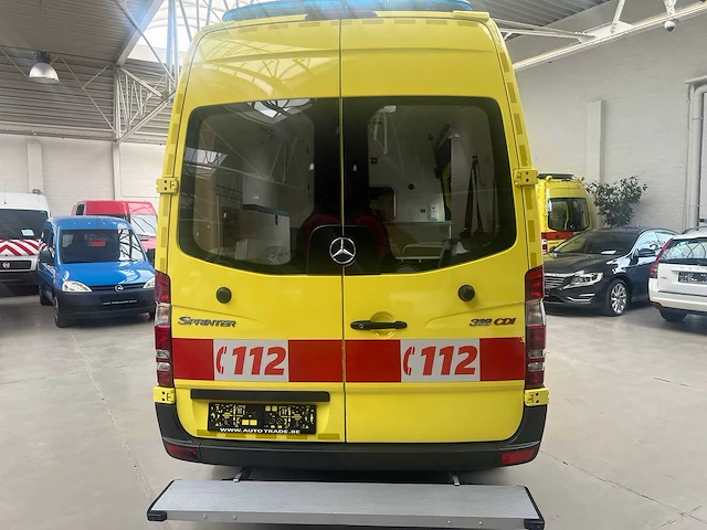 Mercedes-benz - sprinter 318cdi - ambulances - 2007 - afbeelding 27 van  28