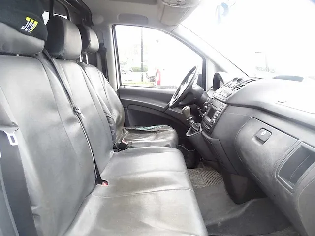 Mercedes-benz - vito - van - afbeelding 2 van  18