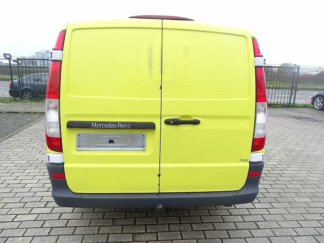 Mercedes-benz - vito - van - afbeelding 12 van  18