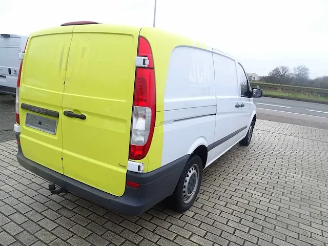 Mercedes-benz - vito - van - afbeelding 13 van  18