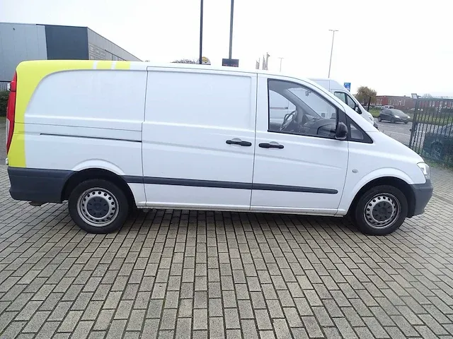 Mercedes-benz - vito - van - afbeelding 14 van  18