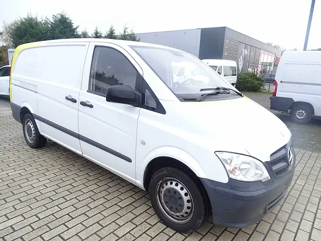 Mercedes-benz - vito - van - afbeelding 15 van  18