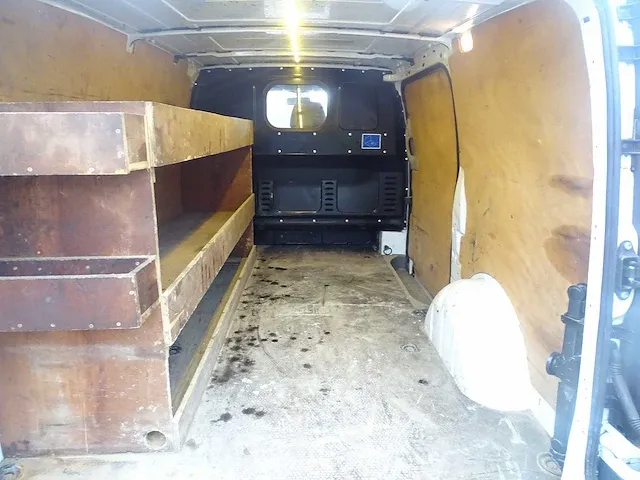 Mercedes-benz - vito - van - afbeelding 17 van  18