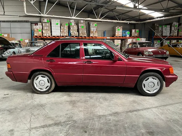 Mercedes-benz 190e - afbeelding 47 van  49