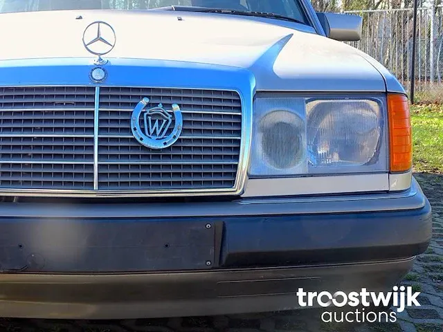 Mercedes-benz 200 e - afbeelding 2 van  55
