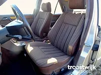 Mercedes-benz 200 e - afbeelding 32 van  55